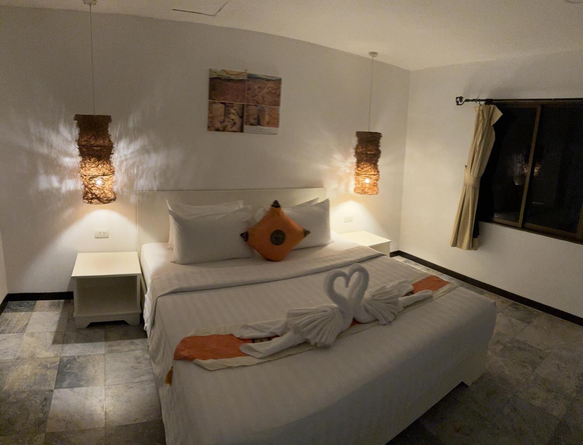 Istanbul Boutique Hotel Patong ภายนอก รูปภาพ